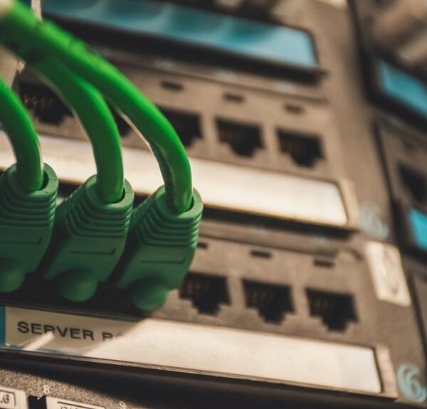 dynamic web hub network cloud